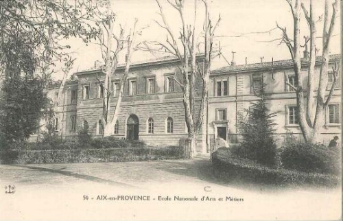 Ecole Nationale d'Arts et Métiers Aix-en-Provence Façade extérieure Ecole Nationale d'Arts et Métiers Aix-en-Provence Façade extérieure