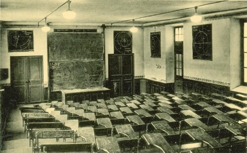 Ecole Nationale d'Arts et Métiers d'Aix-en-Provence Amphithéâtre 1ère année Ecole Nationale d'Arts et Métiers d'Aix-en-Provence Amphithéâtre 1ère année