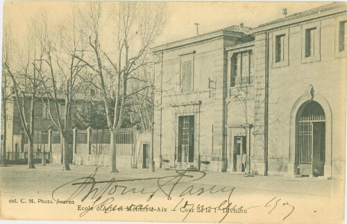 Ecole d'Arts et Métiers Aix - Cour de la 1° division