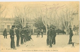 Ecole d'Arts et Métiers d'Aix - Le jeu de boules